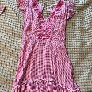 Jessica Simpson pink dress